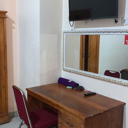 Wisma Reza Palopo Motel Esterno foto