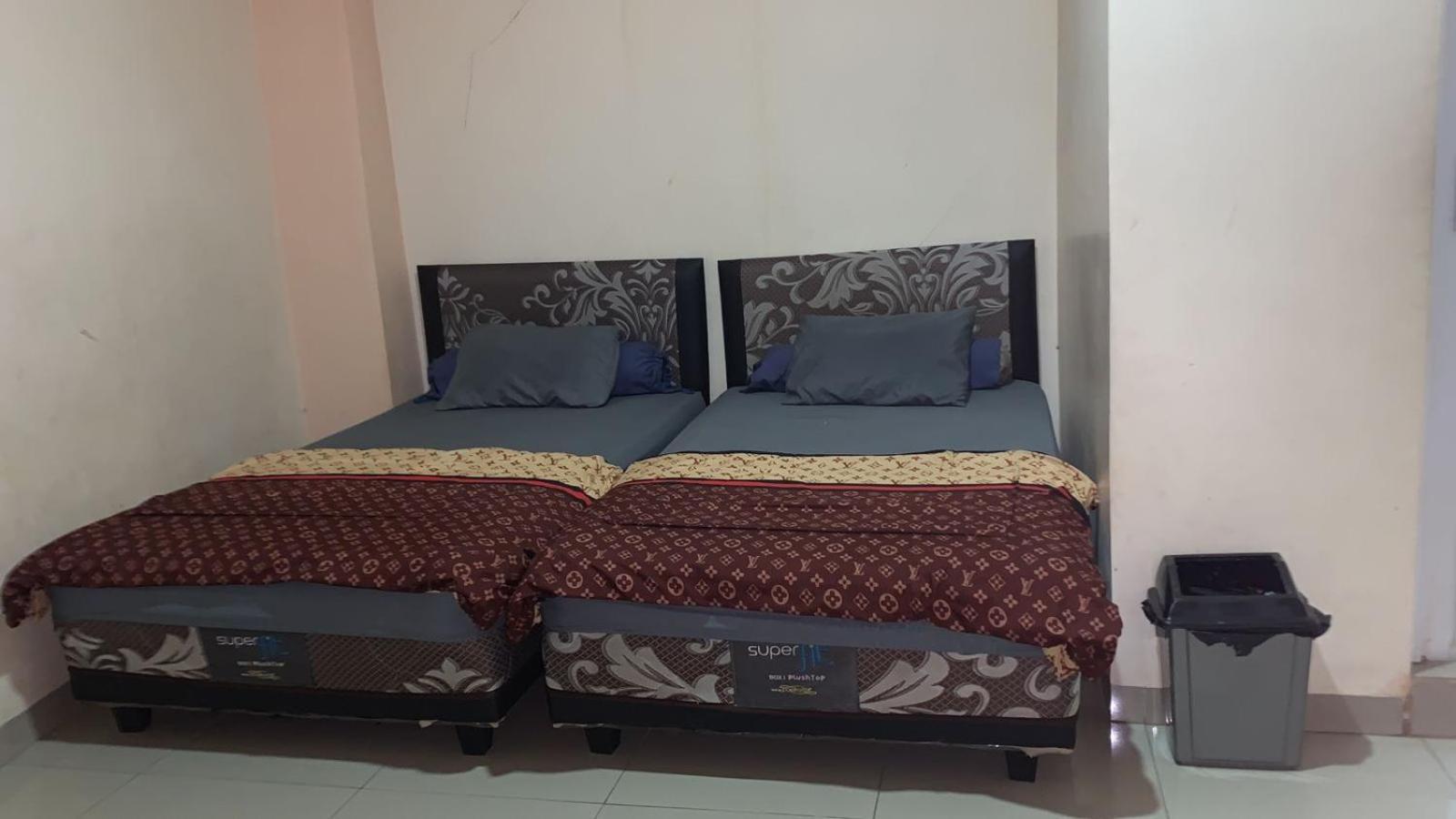 Wisma Reza Palopo Motel Esterno foto